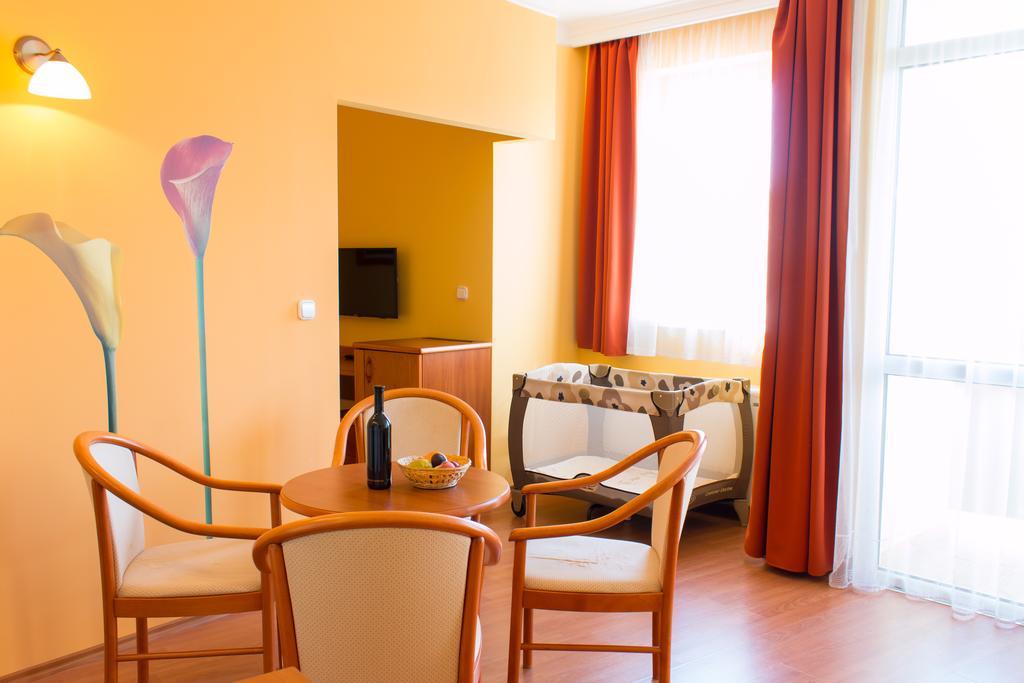 Karos Gold 813 Wellness Apartman ザラカロシュ エクステリア 写真